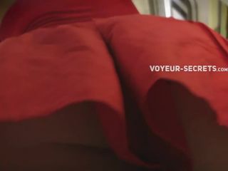 Tourist teen girl's ass seen in upskirt-1