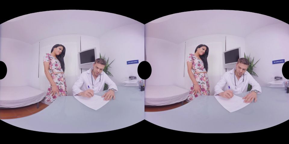 Happy Doctor’s Day - Apolonia Lapiedra GearVR